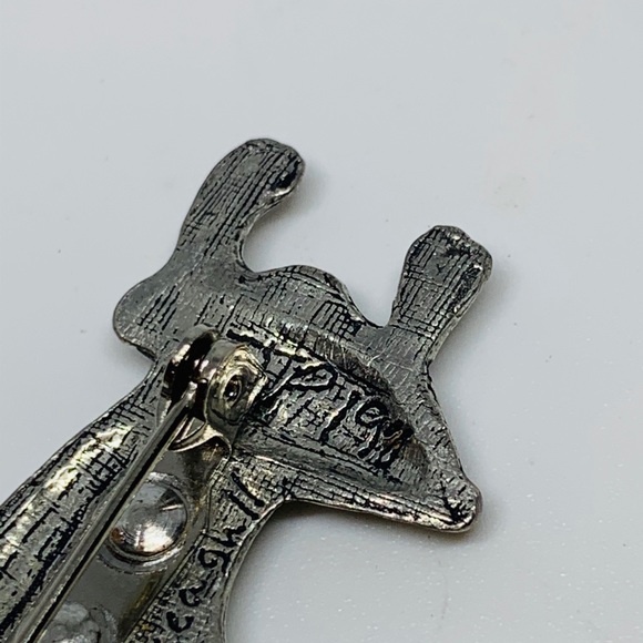 Vtg Pewter Mouse brooch (Seagull Studios) 2x1” - Picture 5 of 6